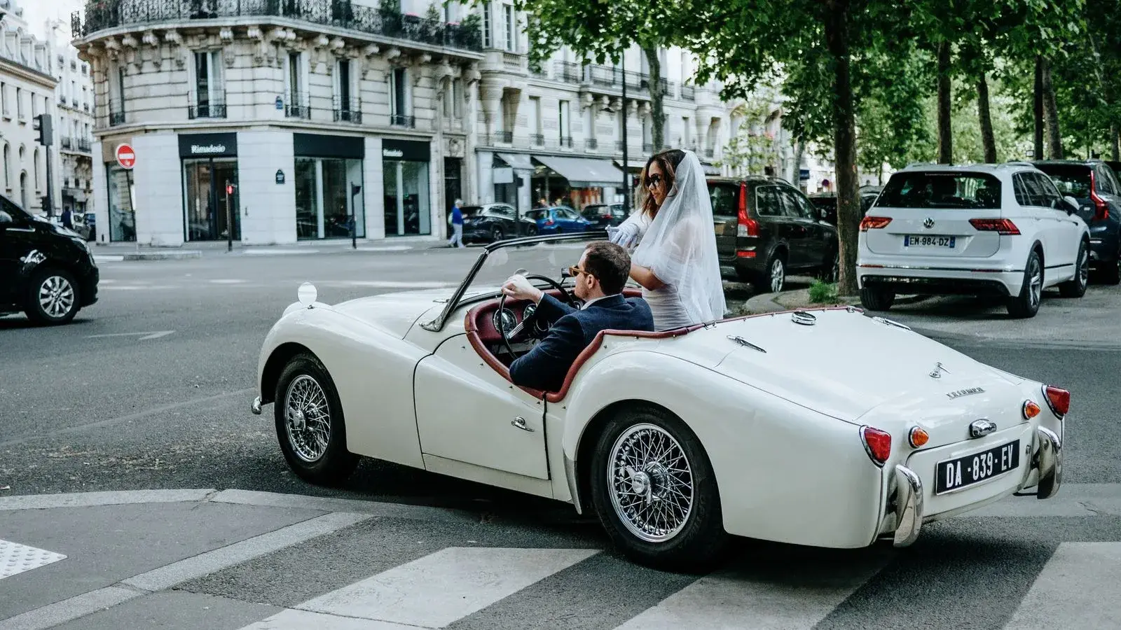 Eloping in Paris: Where to Elope and What It Costs