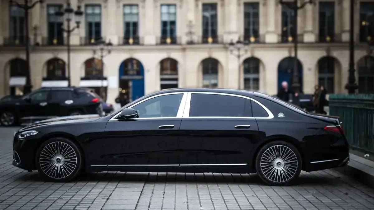 Louer un Maybach S 580 avec chauffeur à Paris
