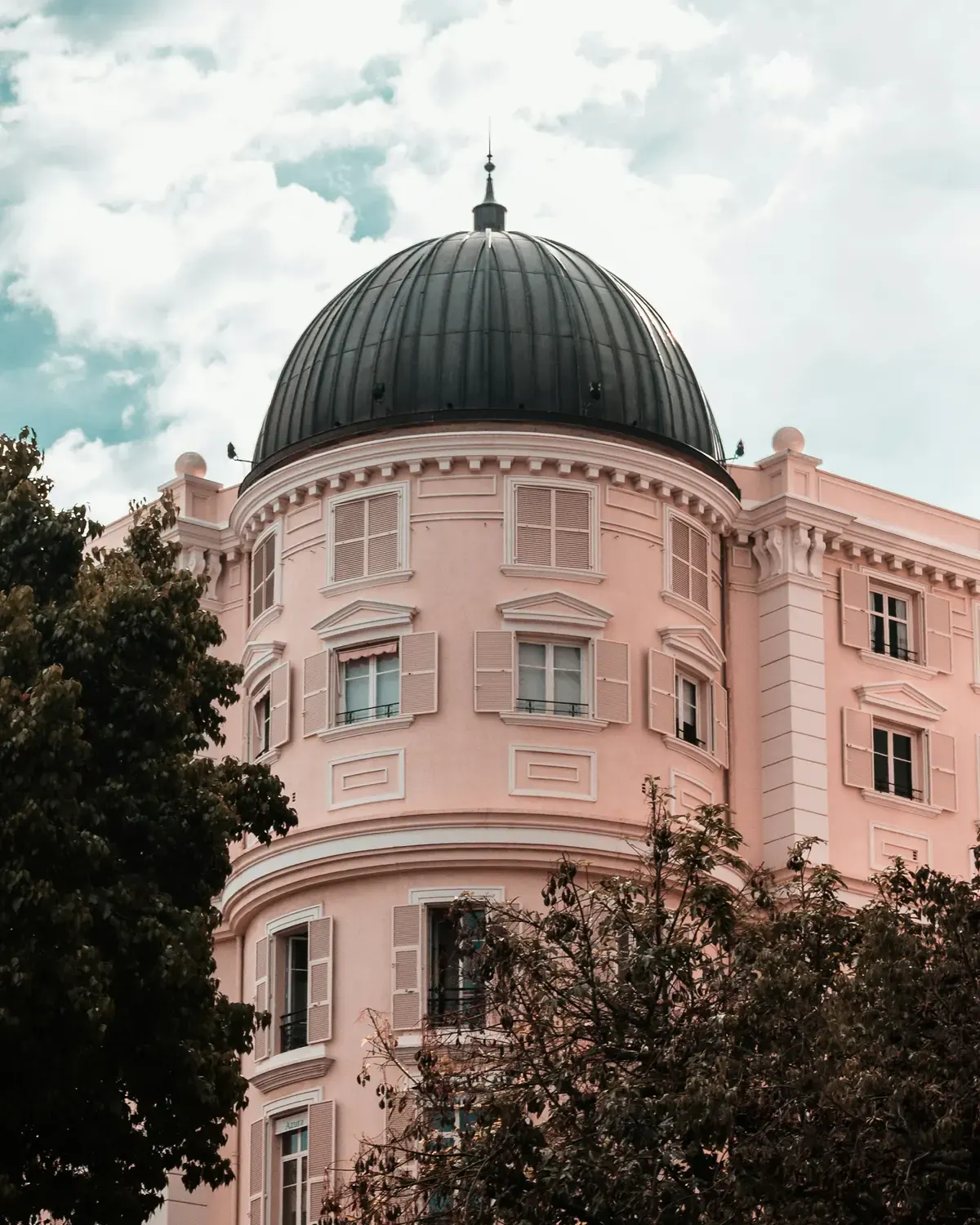 Coupole Belle Époque à Monte-Carlo